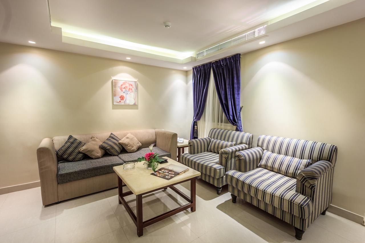 Al Muhaidb Al Olaya Suites Riaad Buitenkant foto